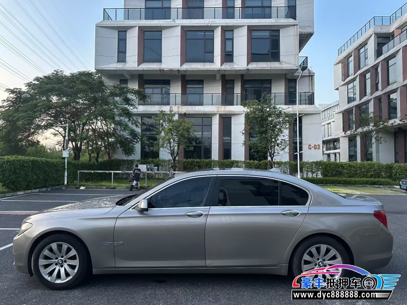 11年宝马7系轿车抵押车出售