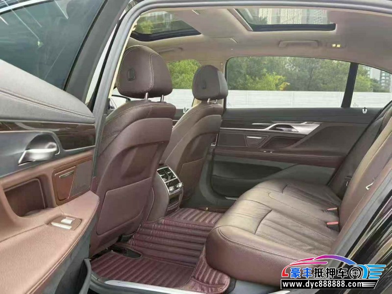 18年宝马7系轿车抵押车出售