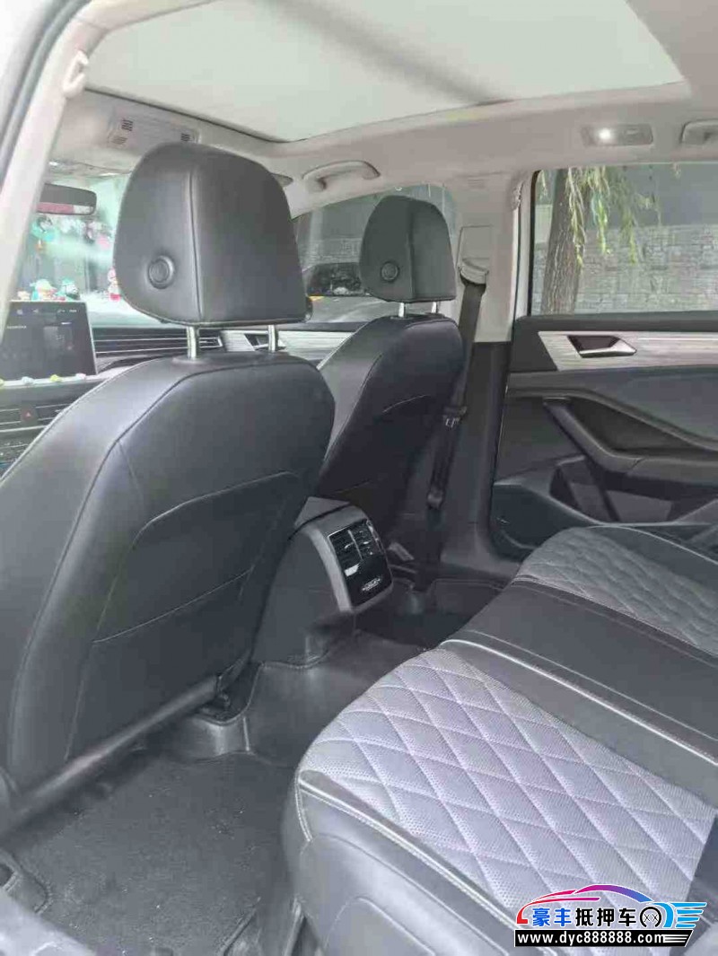 23年大众速腾轿车抵押车出售