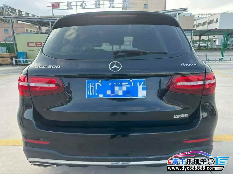 18年奔驰GLC轿车抵押车出售