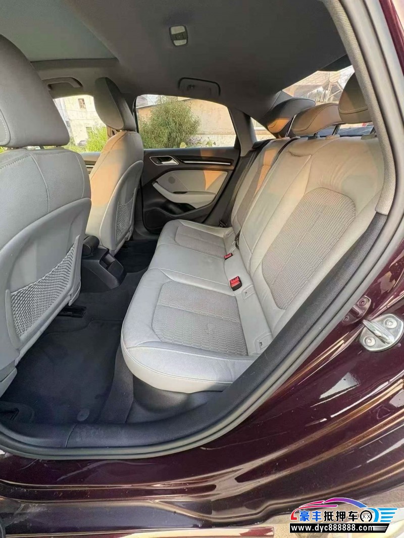 18年奥迪Q3轿车抵押车出售