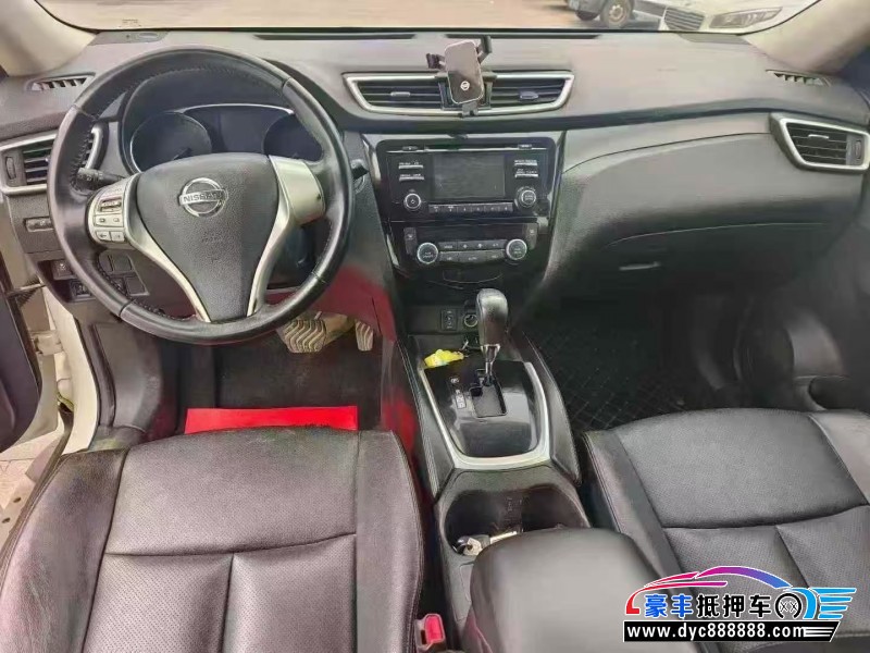 16年日产奇骏轿车抵押车出售