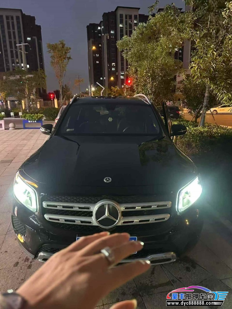 21年奔驰GLB轿车抵押车出售