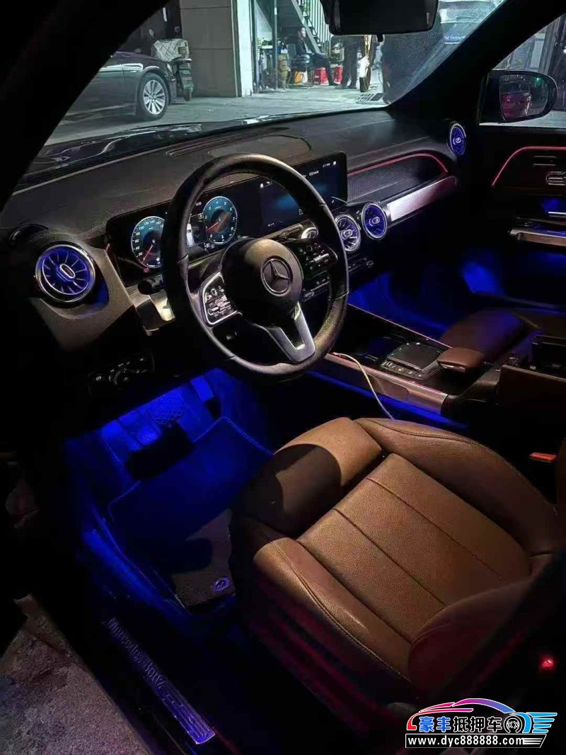 21年奔驰GLB轿车抵押车出售