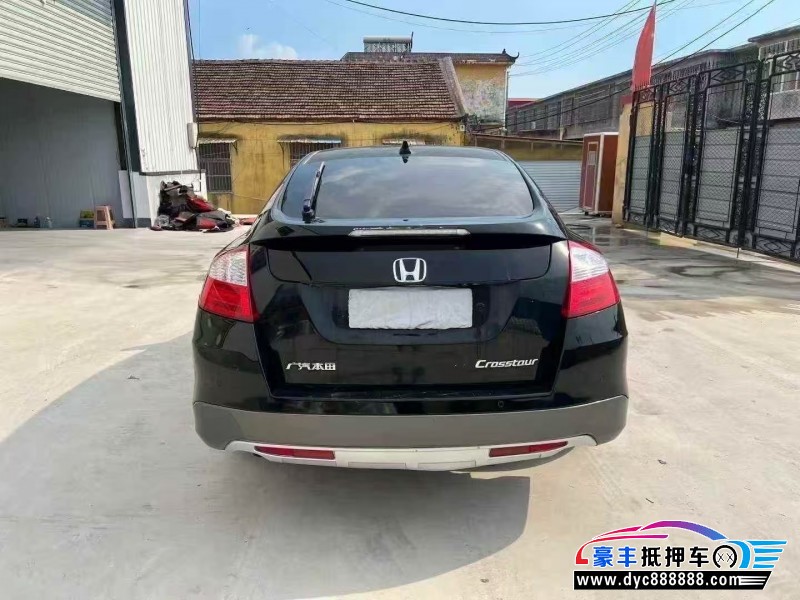 15年本田歌诗图轿车抵押车出售