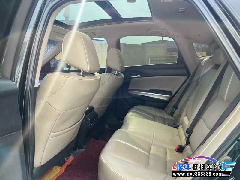 15年本田歌诗图轿车抵押车出售