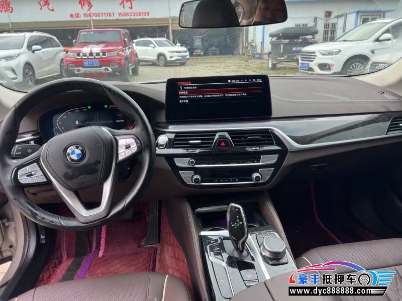 21年宝马5系轿车抵押车出售