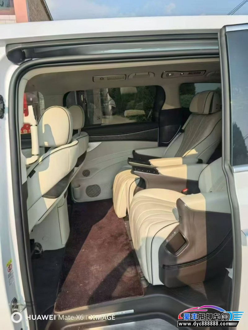 24年腾势D9轿车抵押车出售