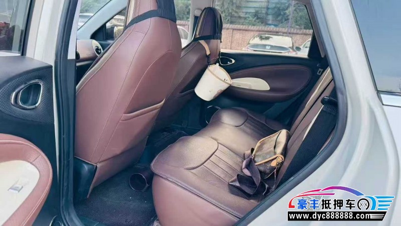 23年五菱缤果轿车抵押车出售