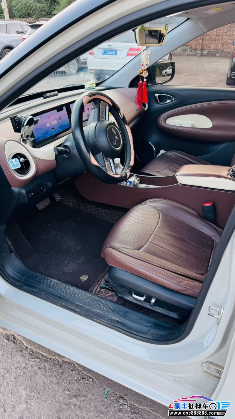 23年五菱缤果轿车抵押车出售