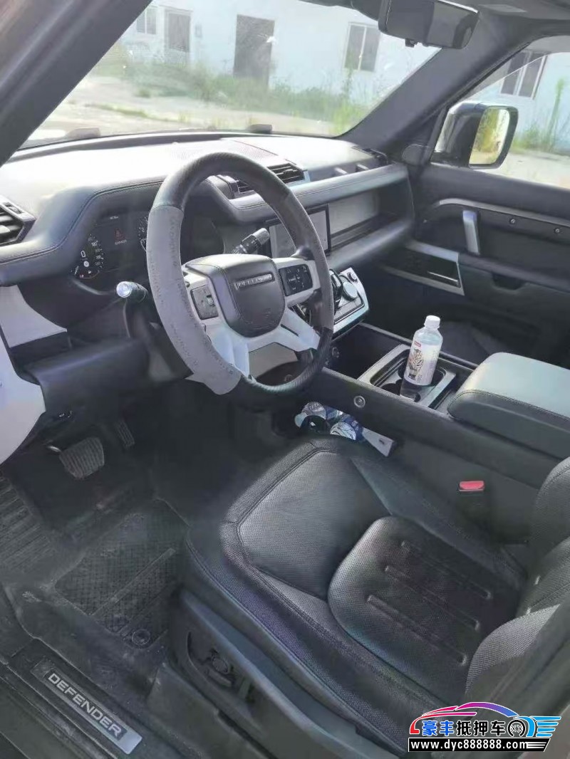 21年路虎卫士轿车抵押车出售