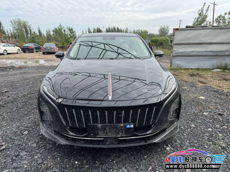 23年红旗EQM5轿车抵押车出售