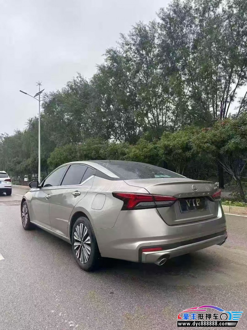 24年日产天籁轿车抵押车出售