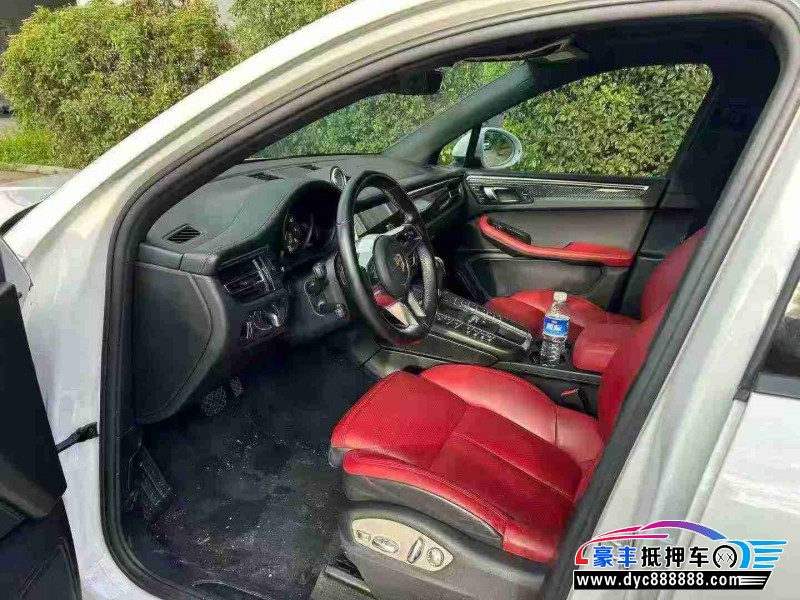 19年保时捷Macan迈凯轿车抵押车出售