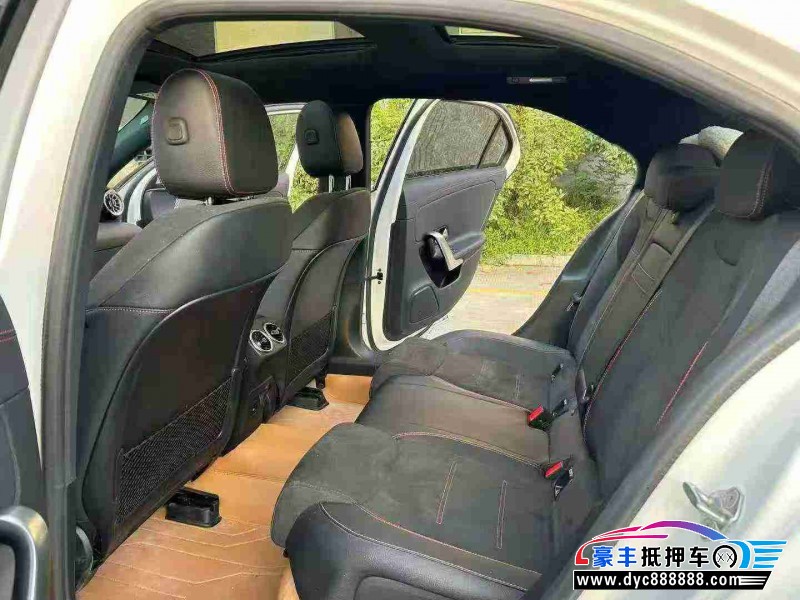 23年奔驰A轿车抵押车出售