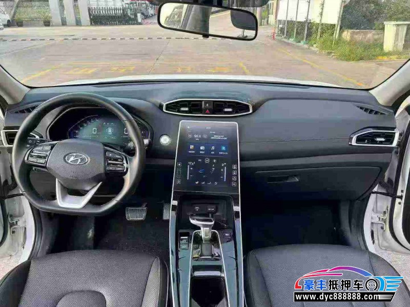 21年现代ix25轿车抵押车出售