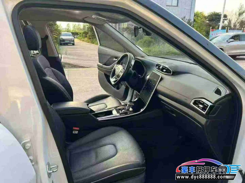 21年现代ix25轿车抵押车出售