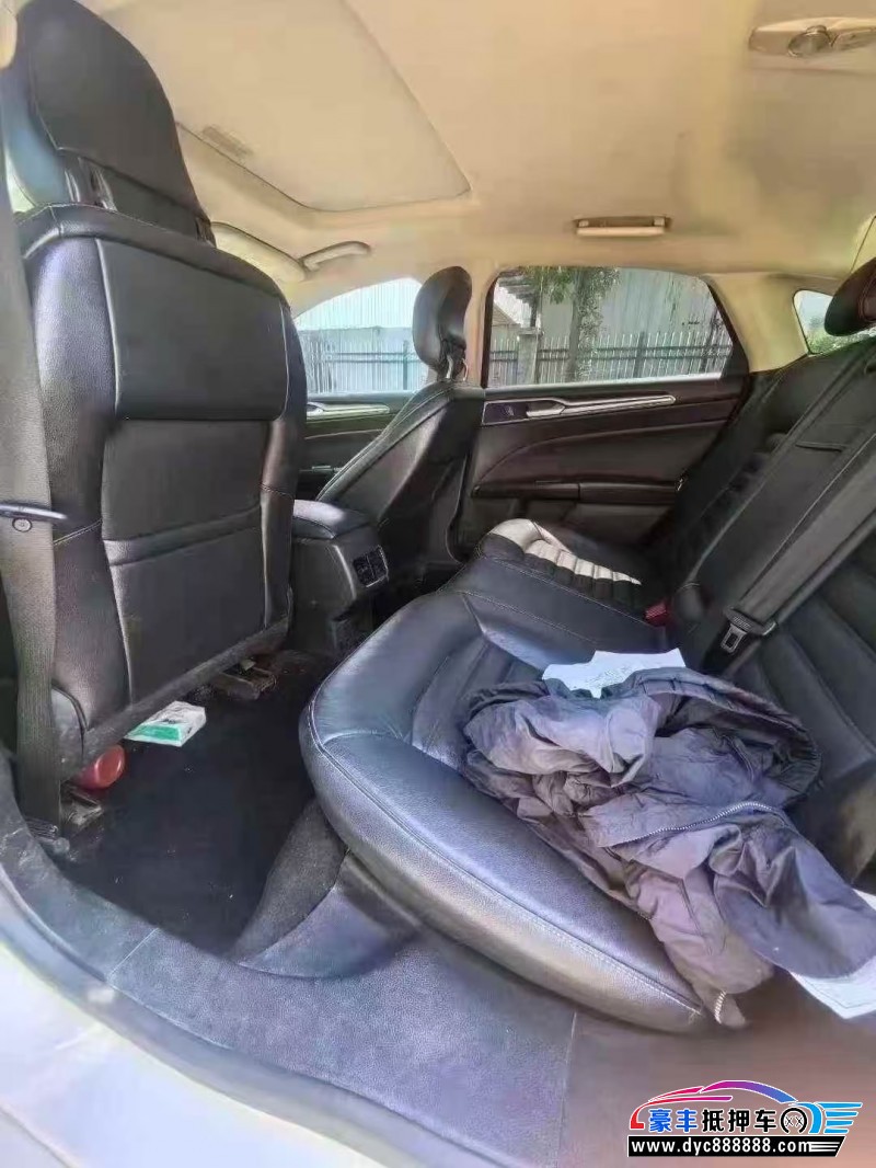 17年福特蒙迪欧轿车抵押车出售