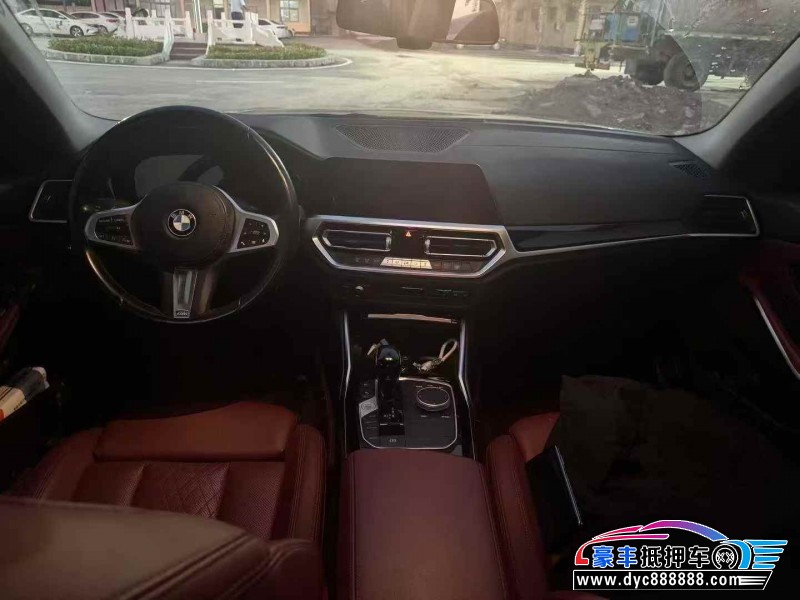 22年宝马3系轿车抵押车出售