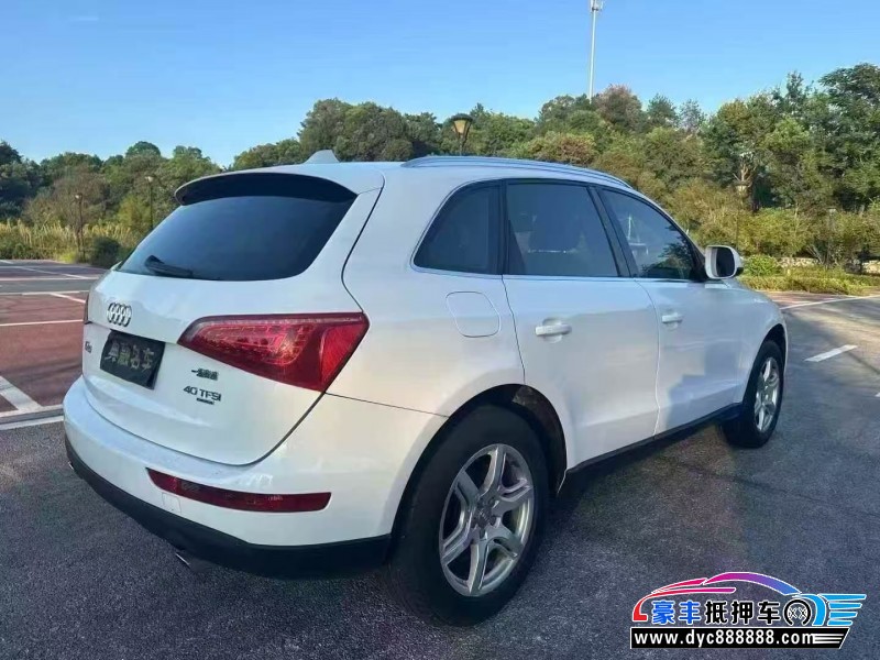 12年奥迪Q5轿车抵押车出售