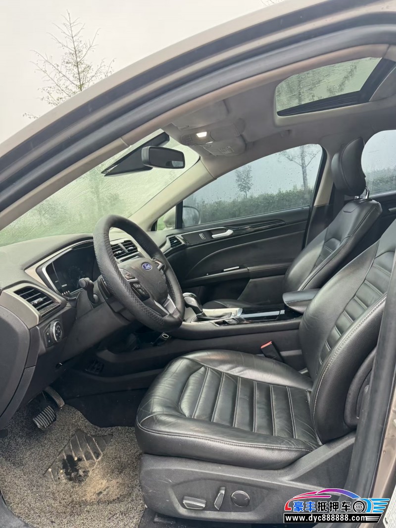 15年福特蒙迪欧轿车抵押车出售