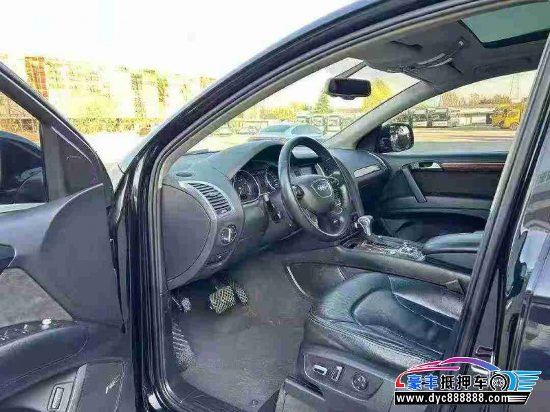 14年奥迪Q7轿车抵押车出售