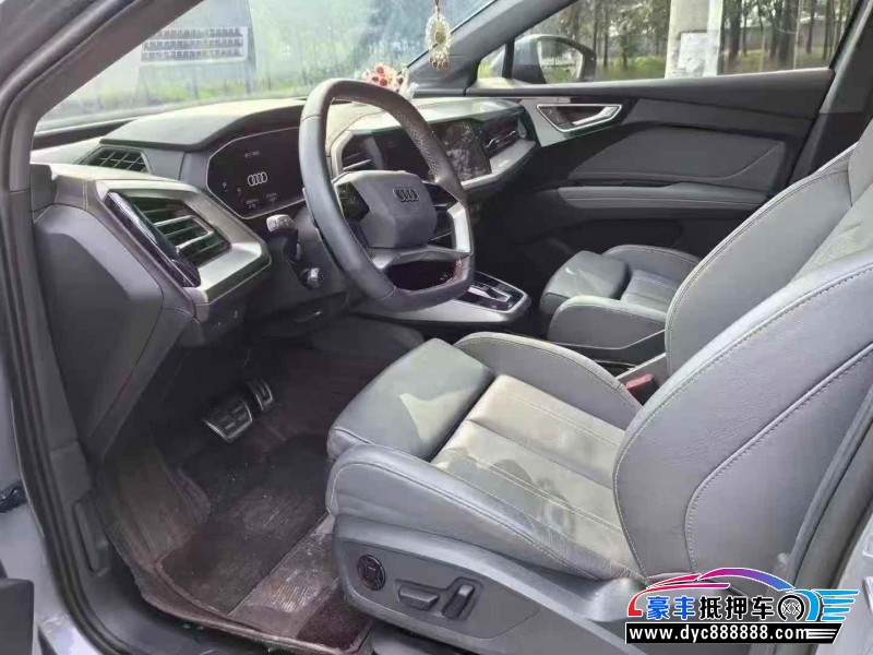 23年奥迪Q4轿车抵押车出售