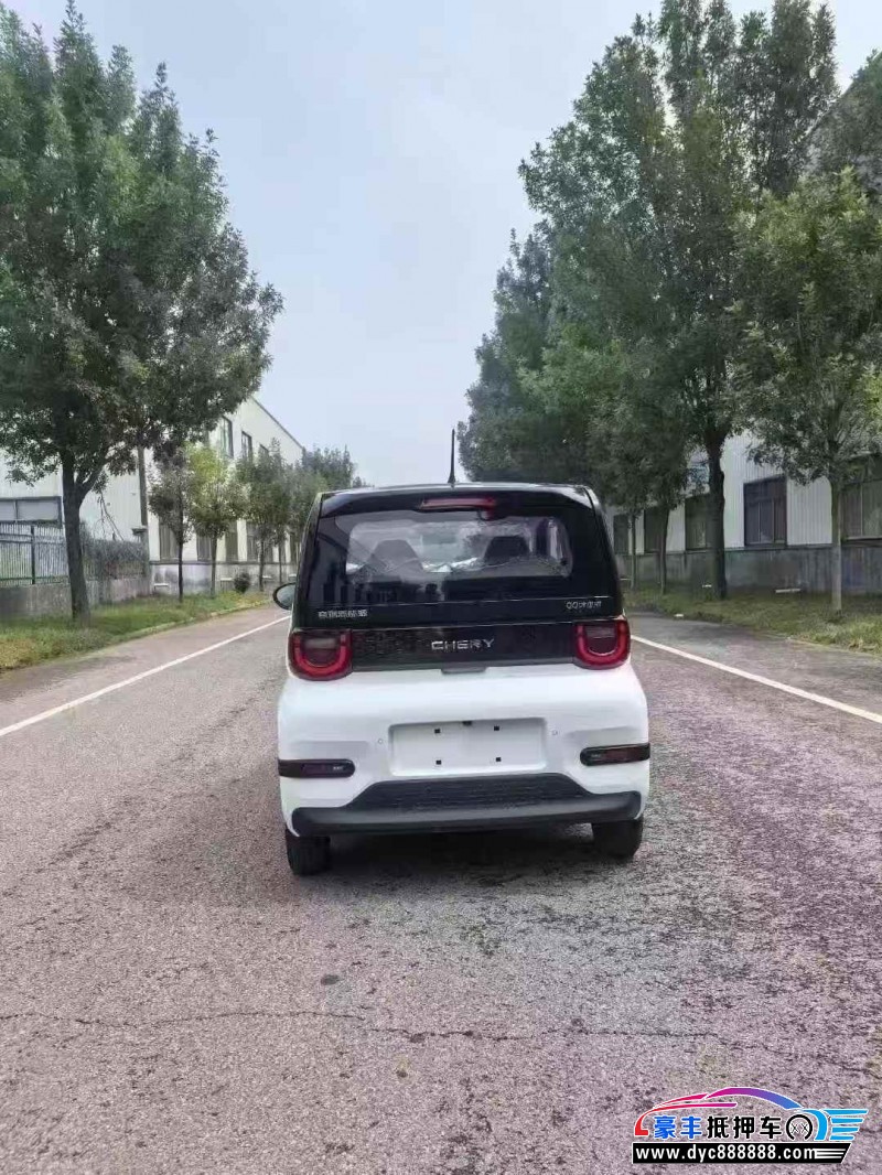 24年奇瑞冰淇淋轿车抵押车出售