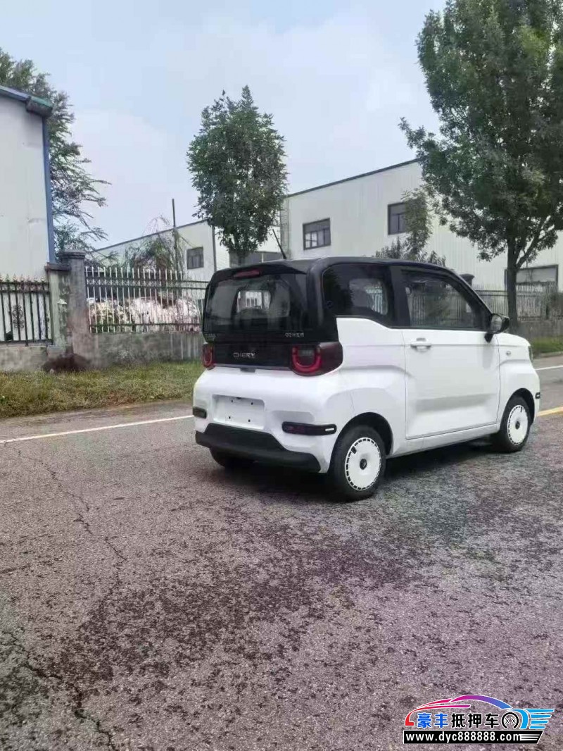 24年奇瑞冰淇淋轿车抵押车出售