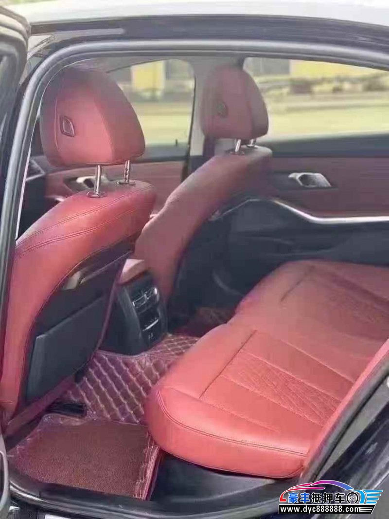 22年宝马3系轿车抵押车出售