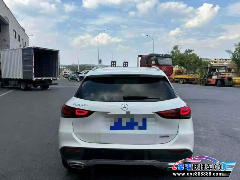 23年奔驰GLA轿车抵押车出售