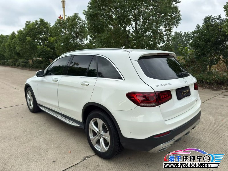 20年奔驰GLC轿车抵押车出售