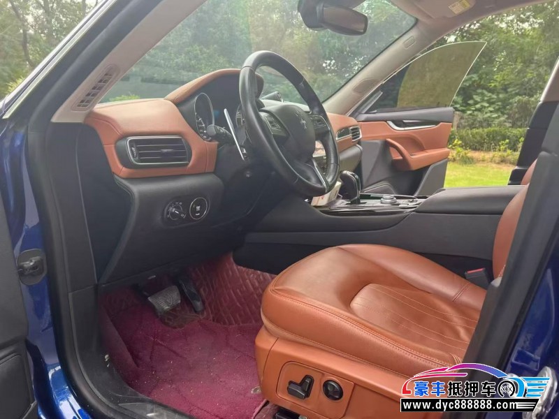 17年玛莎拉蒂莱万特轿车抵押车出售