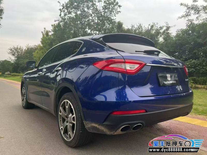 17年玛莎拉蒂莱万特轿车抵押车出售