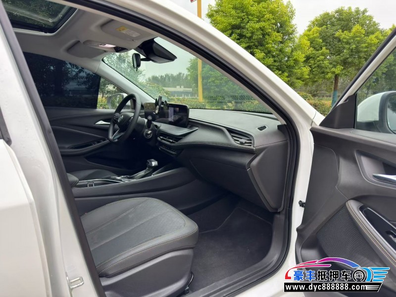 24年别克威朗轿车抵押车出售