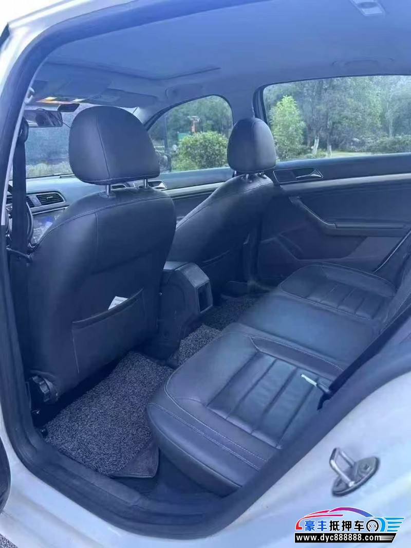 18年大众朗逸轿车抵押车出售