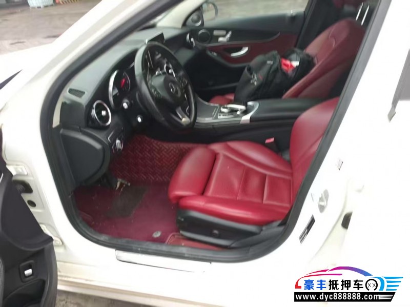 16年奔驰C轿车抵押车出售