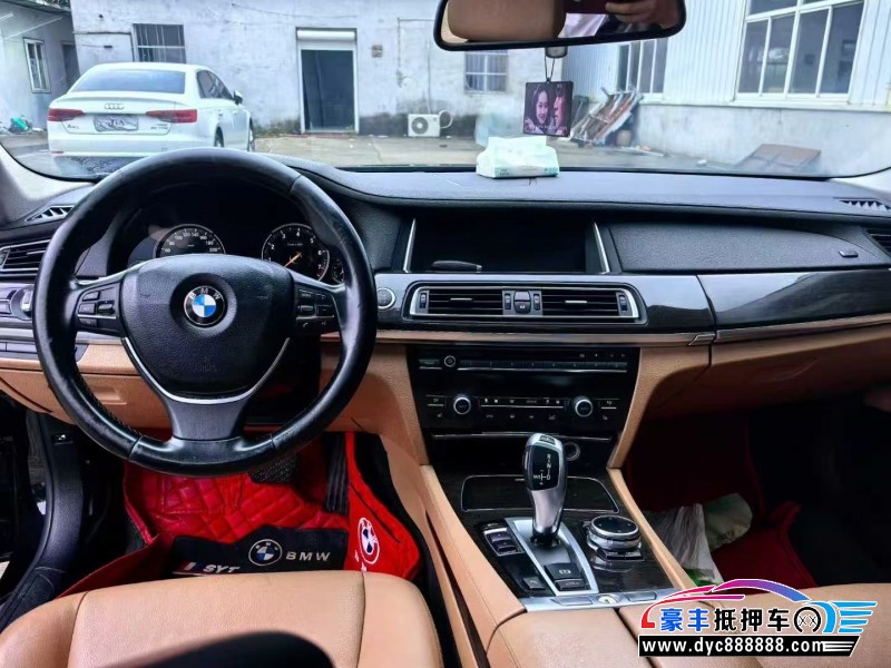 15年宝马7系轿车抵押车出售