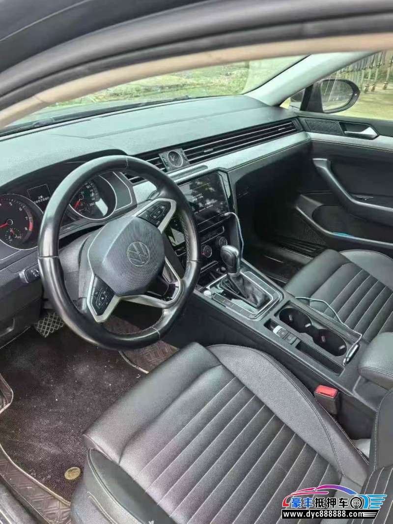 21年大众迈腾轿车抵押车出售