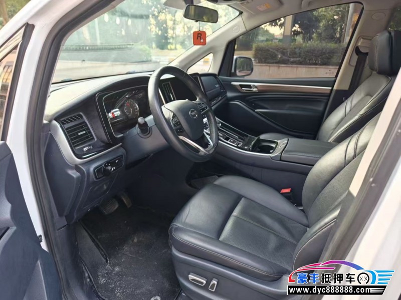 23年传祺M8轿车抵押车出售