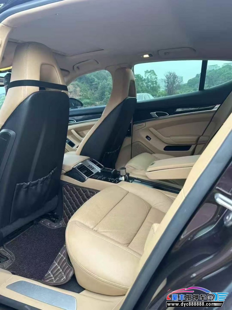 13年保时捷帕纳梅拉轿车抵押车出售