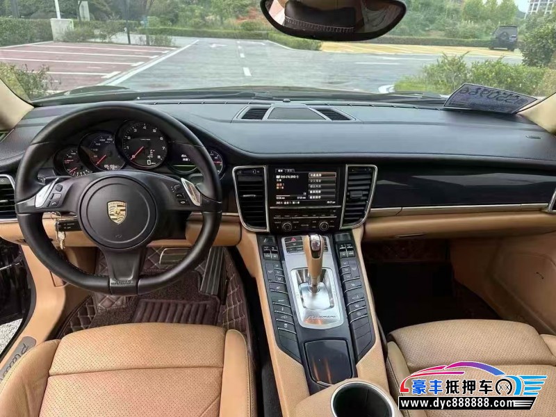 13年保时捷帕纳梅拉轿车抵押车出售