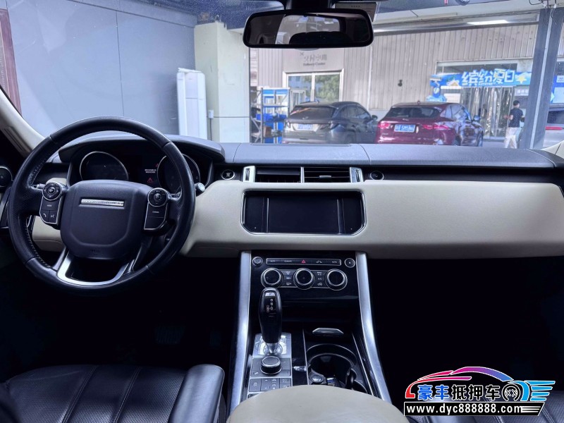 16年路虎揽胜运动轿车抵押车出售