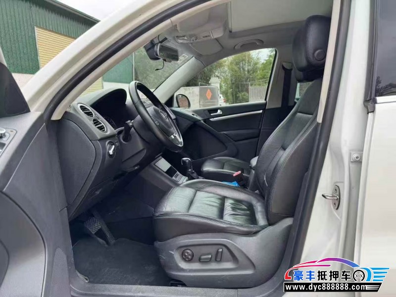 16年大众途观轿车抵押车出售