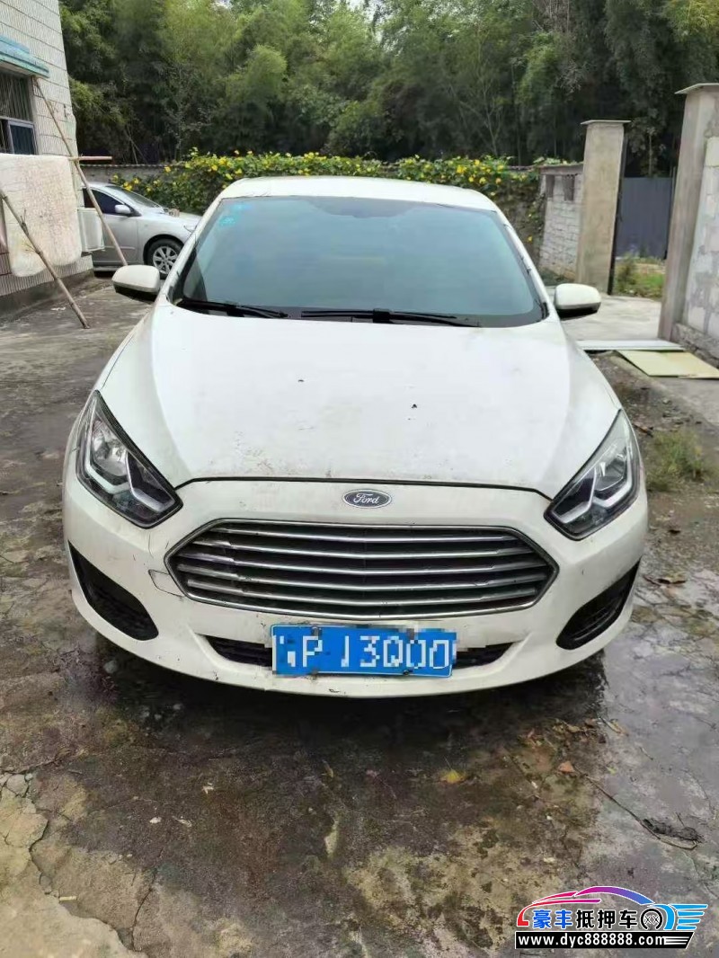 18年福特福睿斯轿车抵押车出售