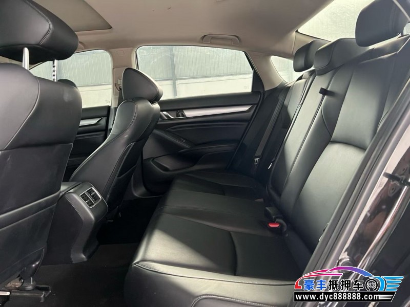 21年本田雅阁轿车抵押车出售