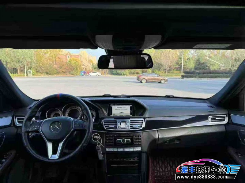 14年奔驰E轿车抵押车出售