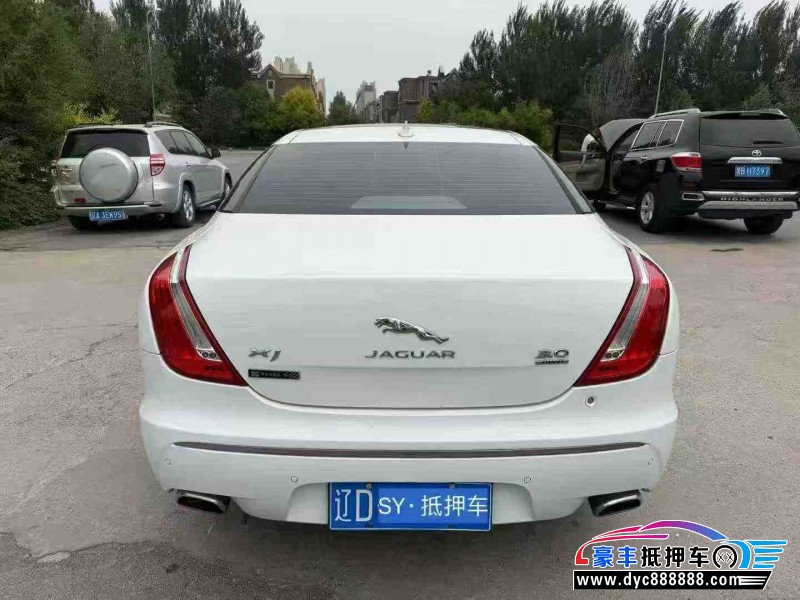 15年捷豹XJ轿车抵押车出售