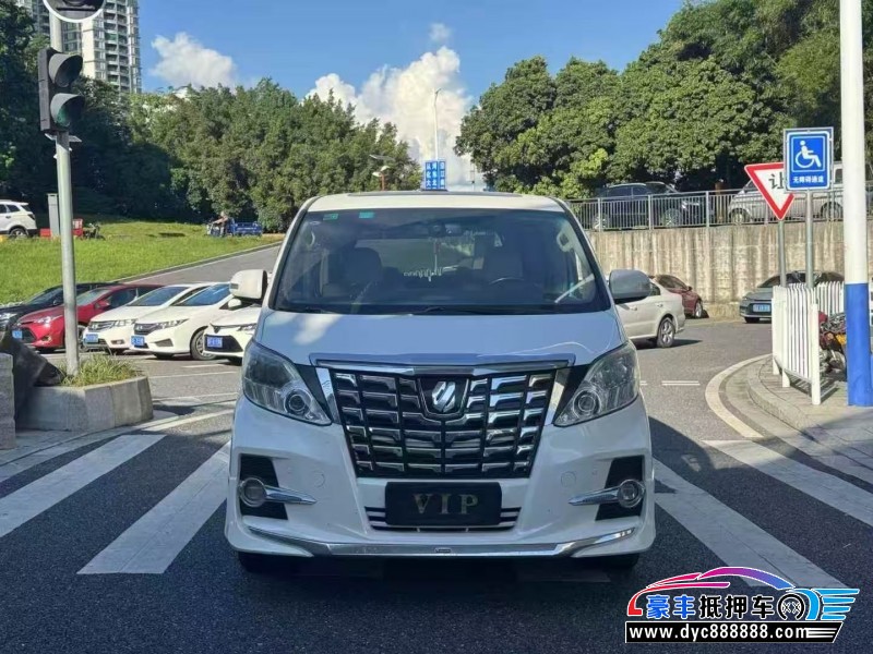 12年丰田埃尔法轿车抵押车出售