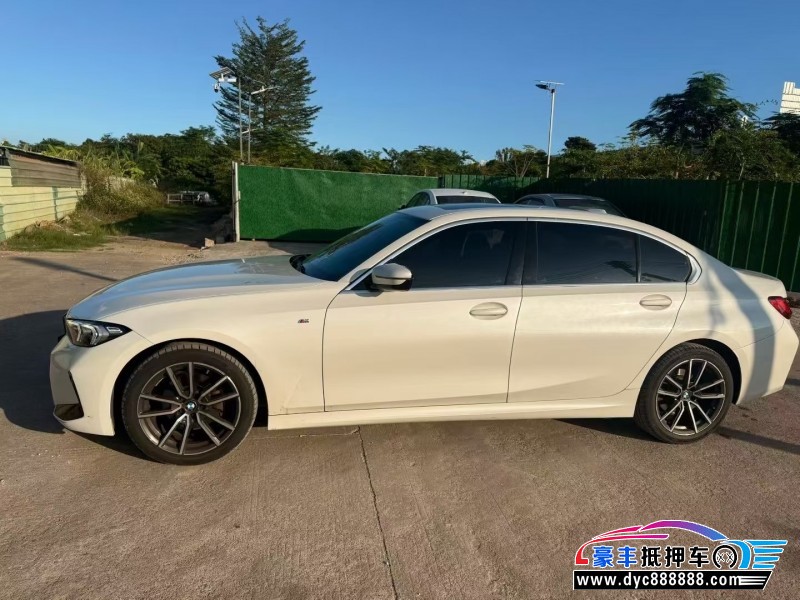23年宝马3系轿车抵押车出售